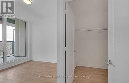 327 - 585 Bloor Street E, Toronto, ON - Indoor Photo Showing Other Room