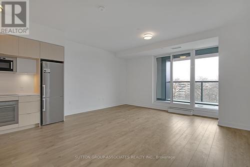 327 - 585 Bloor Street E, Toronto, ON - Indoor