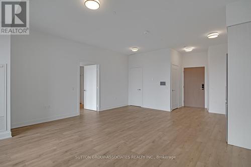 327 - 585 Bloor Street E, Toronto, ON - Indoor Photo Showing Other Room