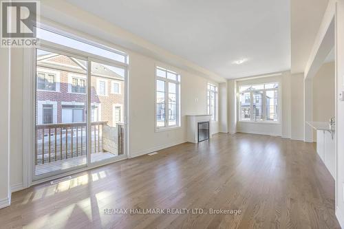 1802 Floribunda Gardens, Pickering, ON - Indoor Photo Showing Other Room