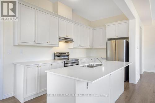 1802 Floribunda Gardens, Pickering, ON - Indoor Photo Showing Kitchen With Double Sink