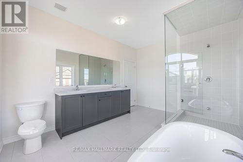 1802 Floribunda Gardens, Pickering, ON - Indoor Photo Showing Bathroom