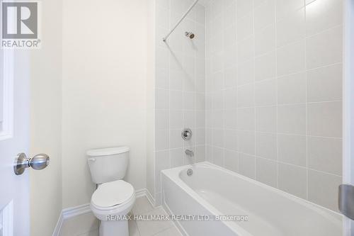 1802 Floribunda Gardens, Pickering, ON - Indoor Photo Showing Bathroom