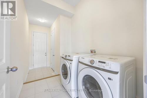 1802 Floribunda Gardens, Pickering, ON - Indoor Photo Showing Laundry Room