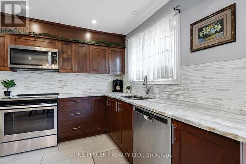 906 Cahill Drive W, Ottawa, ON - Indoor Photo Showing Kitchen With Double Sink With Upgraded Kitchen