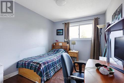 906 Cahill Drive W, Ottawa, ON - Indoor Photo Showing Bedroom