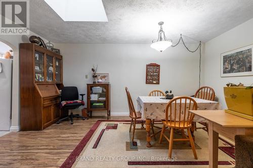 458 5Th Avenue E, Owen Sound, ON - Indoor Photo Showing Dining Room