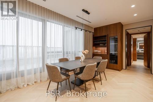 702 - 1700 Avenue Road, Toronto, ON - Indoor Photo Showing Dining Room