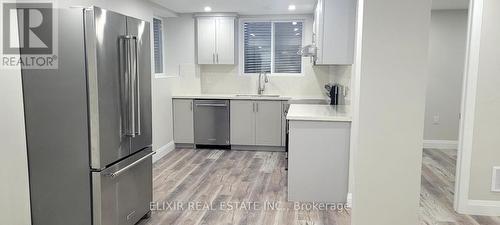 19 Belay Bend, East Gwillimbury, ON - Indoor Photo Showing Kitchen