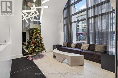 1409 - 10 De Boers Drive, Toronto, ON - Indoor Photo Showing Other Room