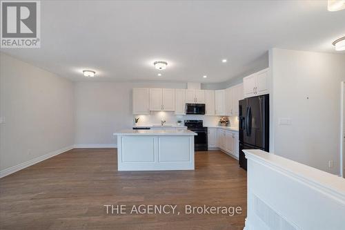 136 - 80 Marsh Avenue, Peterborough, ON - Indoor Photo Showing Kitchen