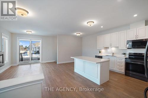 136 - 80 Marsh Avenue, Peterborough, ON - Indoor Photo Showing Kitchen