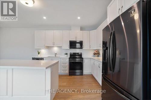 136 - 80 Marsh Avenue, Peterborough, ON - Indoor Photo Showing Kitchen With Upgraded Kitchen