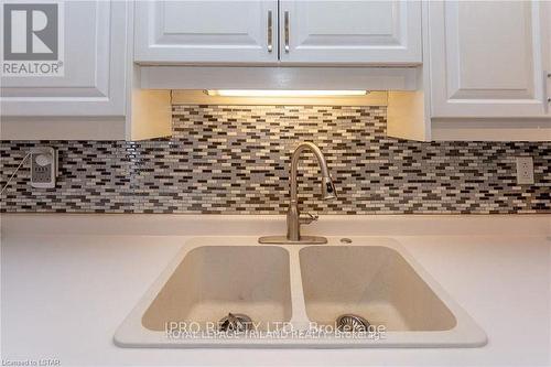 35 William Street, St. Thomas, ON - Indoor Photo Showing Kitchen