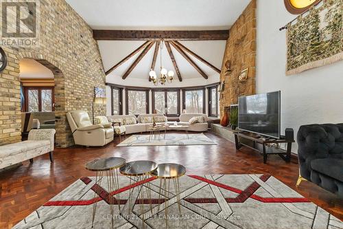 239 Woodworth Crescent, St. Thomas, ON - Indoor Photo Showing Living Room