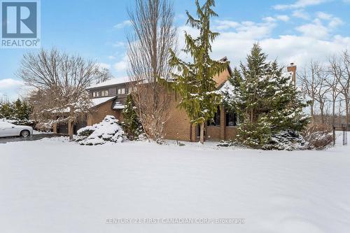 239 Woodworth Crescent, St. Thomas, ON - Outdoor