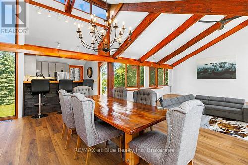 106 Ann Heggtveit Drive, Blue Mountains (Blue Mountain Resort Area), ON - Indoor Photo Showing Dining Room