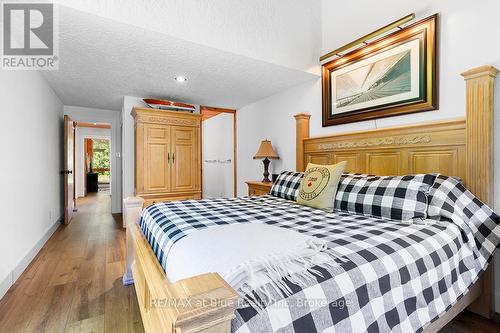 106 Ann Heggtveit Drive, Blue Mountains (Blue Mountain Resort Area), ON - Indoor Photo Showing Bedroom