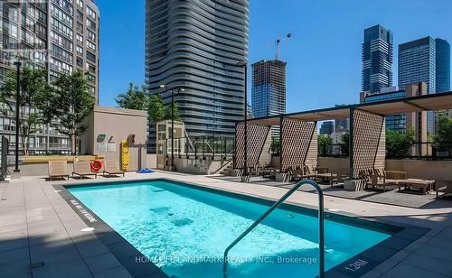 714 - 955 Bay Street, Toronto, ON - Outdoor With In Ground Pool