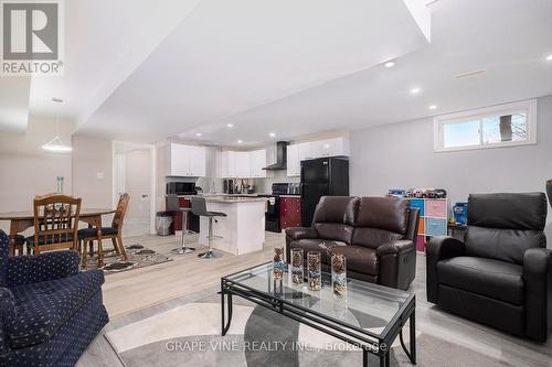 2190 Valley Street, North Stormont, ON - Indoor Photo Showing Living Room