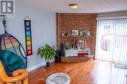 52 Creditstone Road, Brampton, ON - Indoor