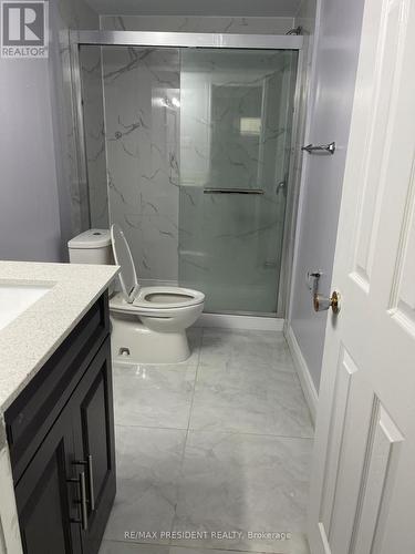 26 Jellicoe Crescent E, Brampton, ON - Indoor Photo Showing Bathroom