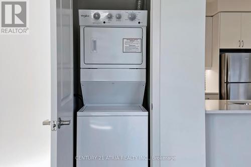 1806 - 4955 Yonge Street, Toronto, ON - Indoor Photo Showing Laundry Room