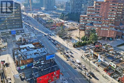 1806 - 4955 Yonge Street, Toronto, ON - Outdoor With View