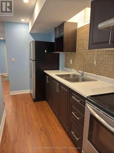 110 Jack Monkman Crescent, Markham, ON - Indoor Photo Showing Kitchen With Double Sink