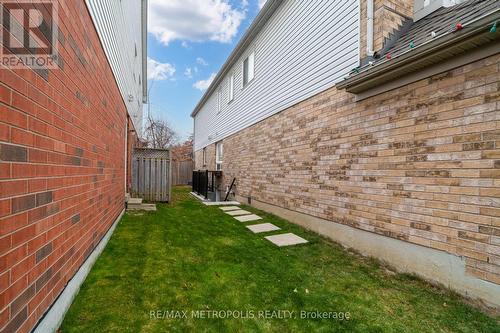 Bsmt - 33 Tweedie Crescent, Whitby, ON - Outdoor With Exterior