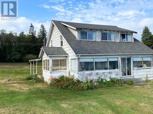 2044 Broom Road, Powell River, BC - Outdoor