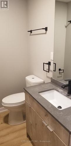 305 - 70 King Street E, Oshawa, ON - Indoor Photo Showing Bathroom