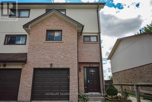 19 - 19 Dawson Crescent, Brampton, ON - Outdoor