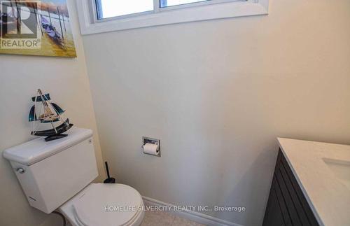 19 - 19 Dawson Crescent, Brampton, ON - Indoor Photo Showing Bathroom