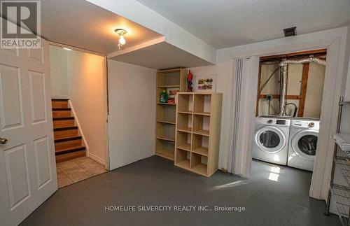 19 - 19 Dawson Crescent, Brampton, ON - Indoor Photo Showing Laundry Room