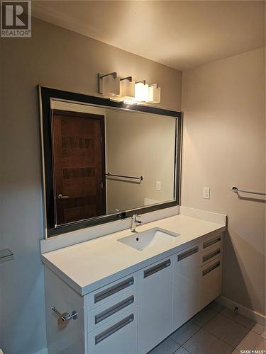 408 1303 Paton Crescent, Saskatoon, SK - Indoor Photo Showing Bathroom