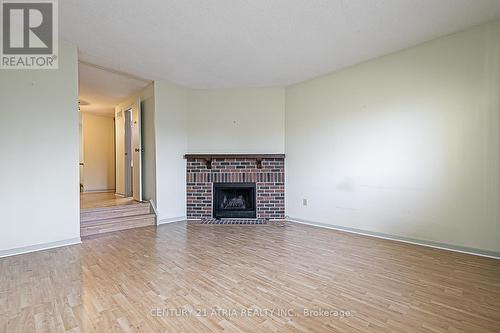 11 Hunter'S Point Drive, Richmond Hill, ON - Indoor Photo Showing Living Room With Fireplace