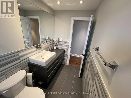 445 Shaw Street, Toronto, ON - Indoor Photo Showing Bathroom