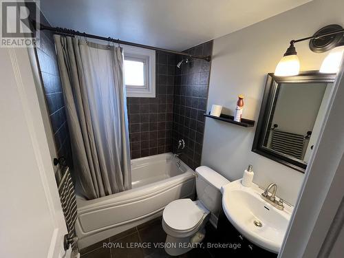 445 Shaw Street, Toronto, ON - Indoor Photo Showing Bathroom