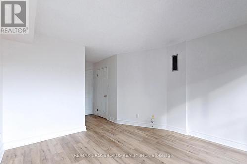 1412 - 24 Wellesley Street W, Toronto, ON - Indoor Photo Showing Other Room