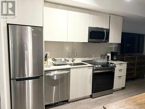 1109 - 50 Power Street, Toronto, ON - Indoor Photo Showing Kitchen