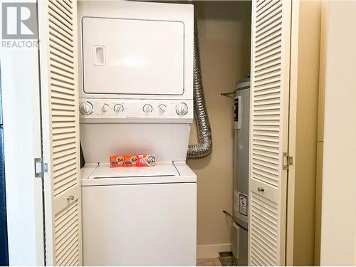 2049 Summit Drive Unit# 311D, Panorama, BC - Indoor Photo Showing Laundry Room