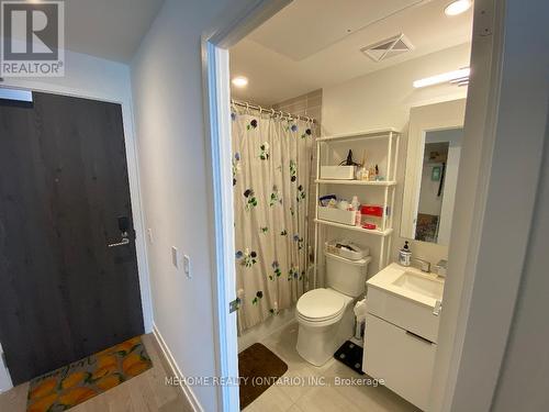 3313 - 25 Richmond Street, Toronto, ON - Indoor Photo Showing Bathroom