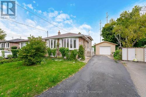 114 Milford Haven Drive, Toronto, ON - Outdoor With Facade