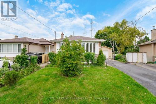 114 Milford Haven Drive, Toronto, ON - Outdoor