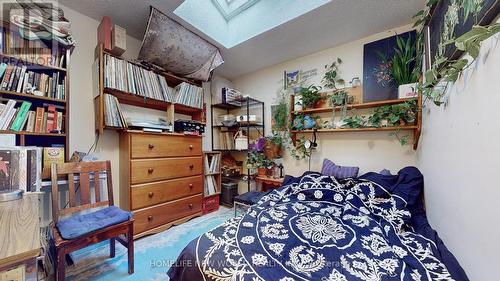 32 Markham Street, Toronto, ON - Indoor Photo Showing Bedroom