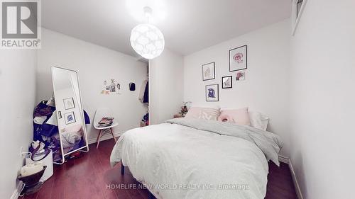 32 Markham Street, Toronto, ON - Indoor Photo Showing Bedroom