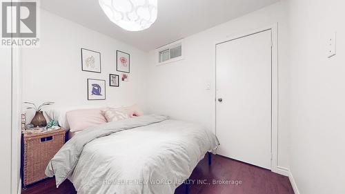 32 Markham Street, Toronto, ON - Indoor Photo Showing Bedroom