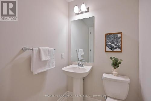 137 Stork Street, Oakville, ON - Indoor Photo Showing Bathroom