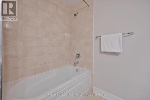 137 Stork Street, Oakville, ON - Indoor Photo Showing Bathroom